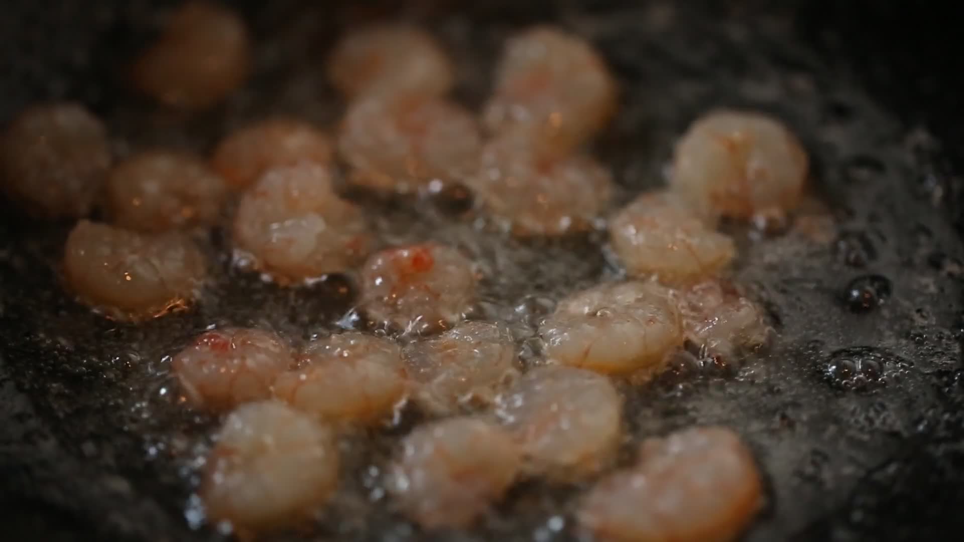 食品安全虾仁缩水视频的预览图