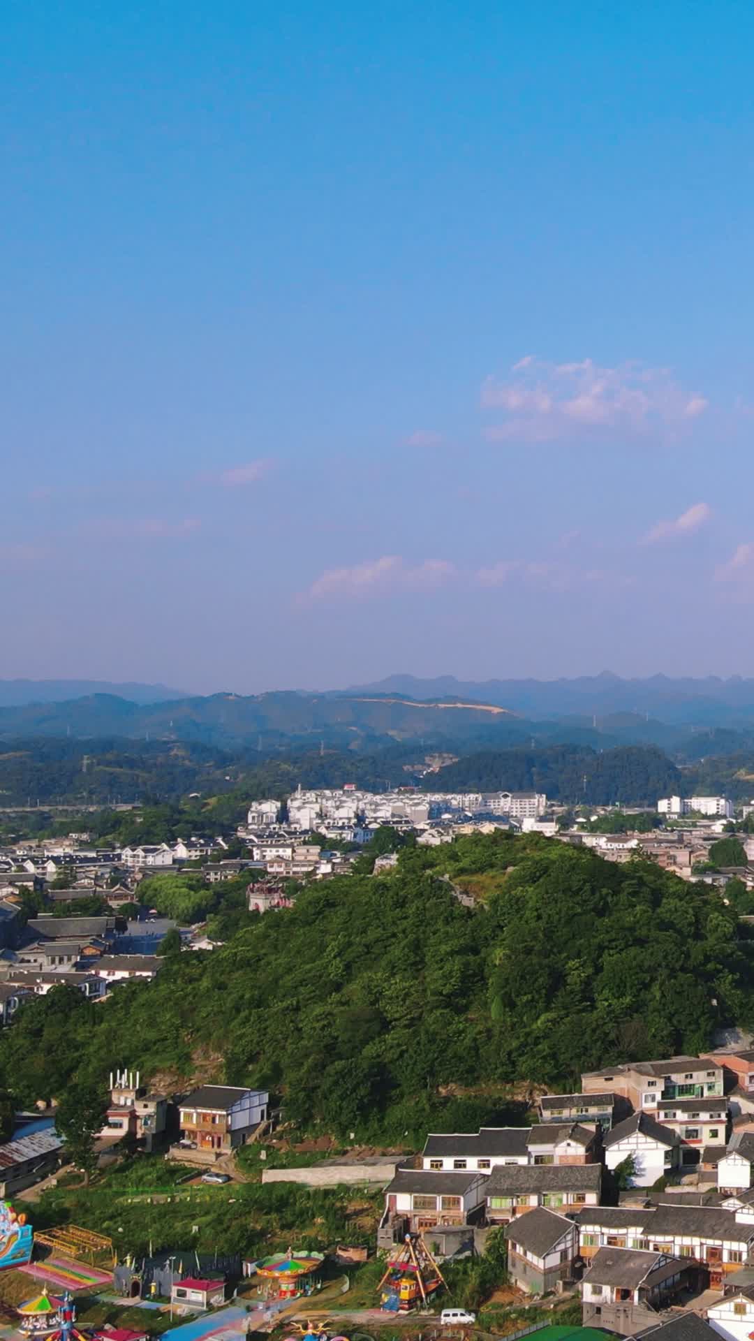 贵州青岩古镇5A景区竖屏航拍视频的预览图