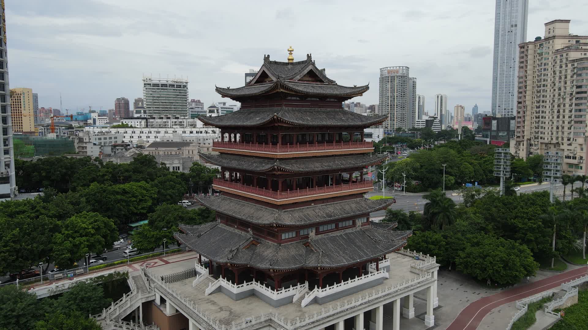 广西南宁畅游阁历史文化古建筑航拍视频视频的预览图