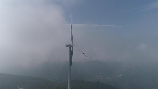 福建省莆田市城厢区东海镇坪洋村风力发电视频的预览图