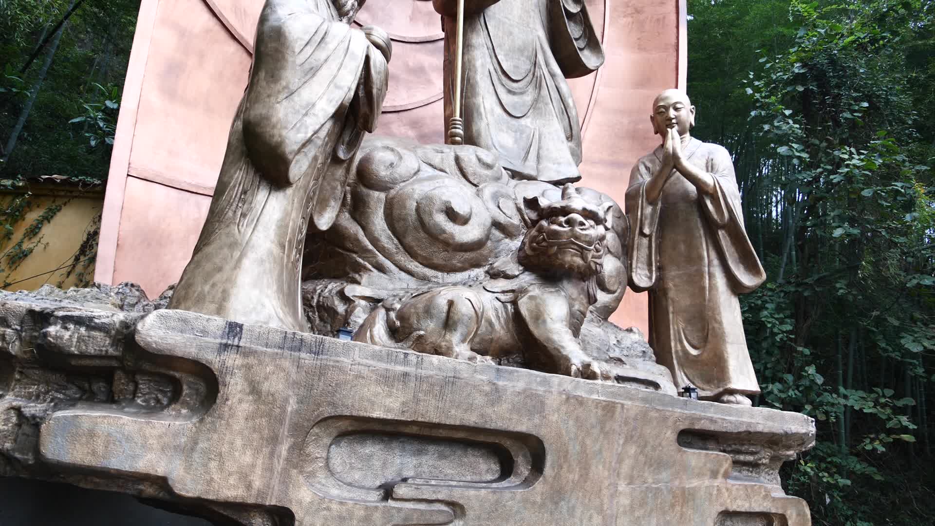 安徽九华山古刹甘露寺佛像视频的预览图