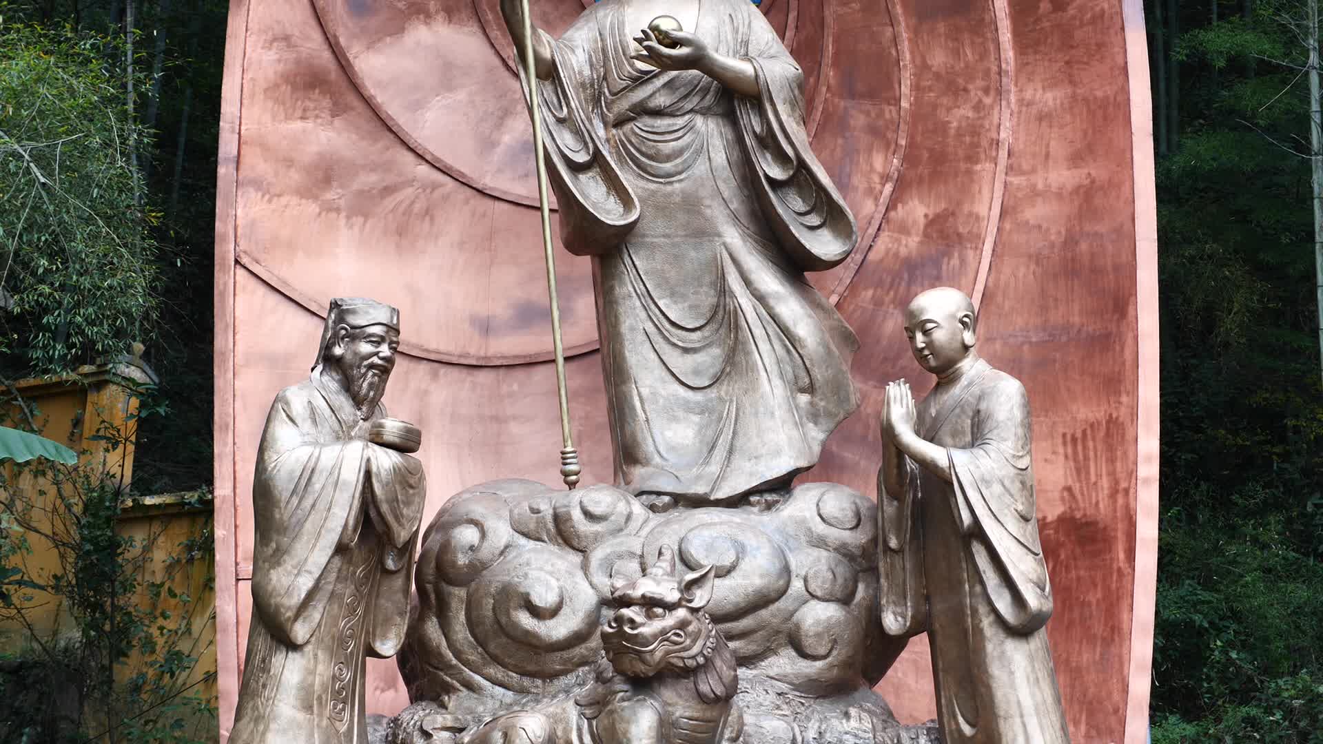 安徽九华山古刹甘露寺佛像视频的预览图