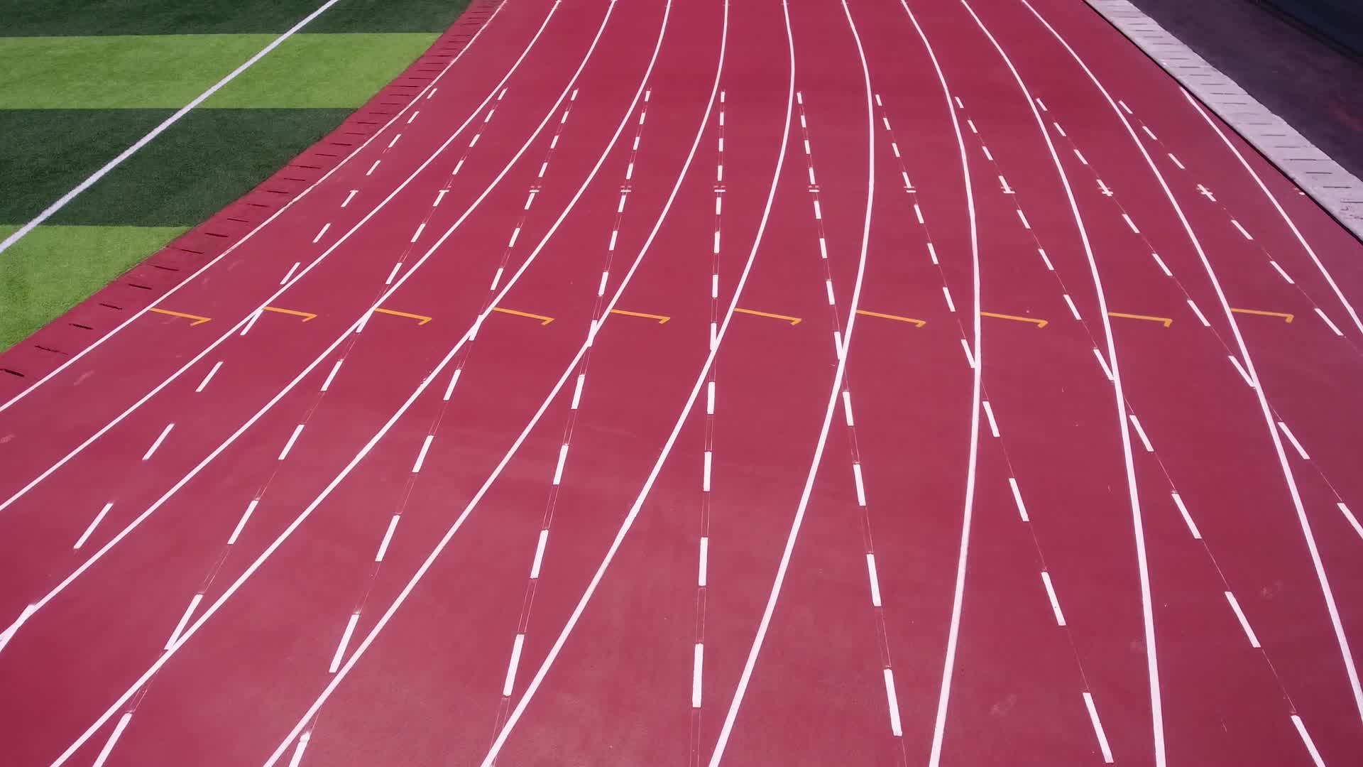 操场跑道起跑线视频的预览图