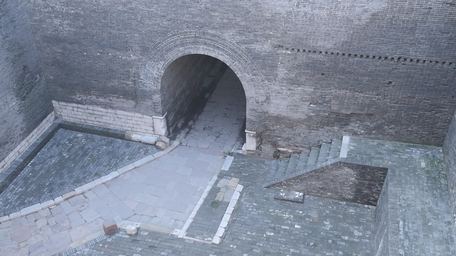 山西平遥古城千年古建筑城墙视频的预览图