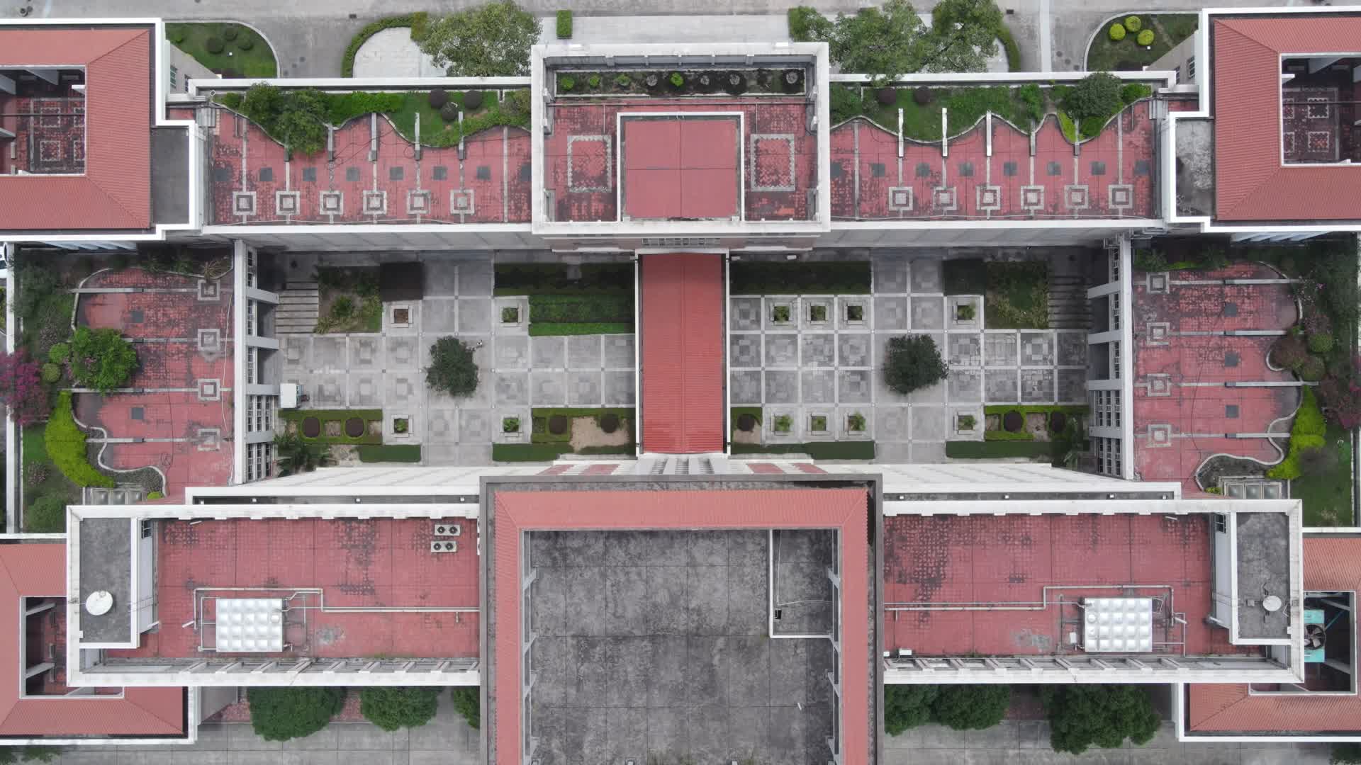 广州华南师范大学航拍视频的预览图