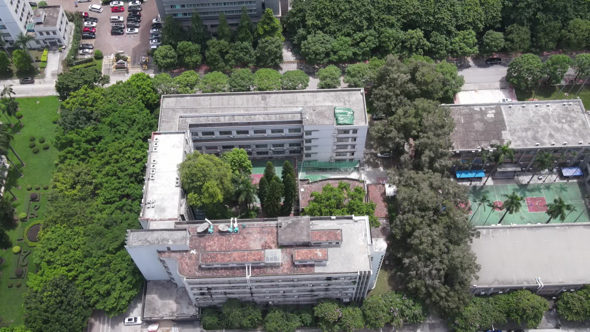 广州华南师范大学航拍视频的预览图