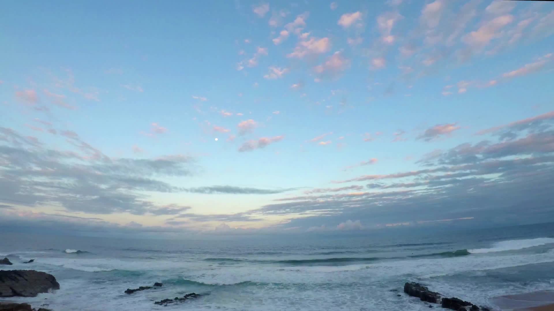 海边风景延时视频视频的预览图
