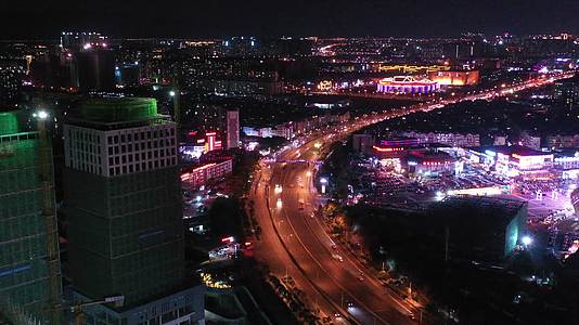 航拍昆明城市夜景交通视频的预览图