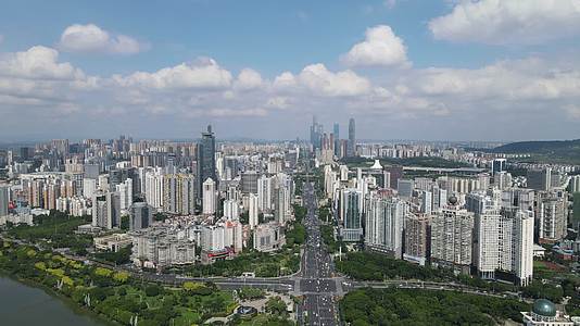 广西南宁民族大道城市蓝天白云全景航拍视频视频的预览图