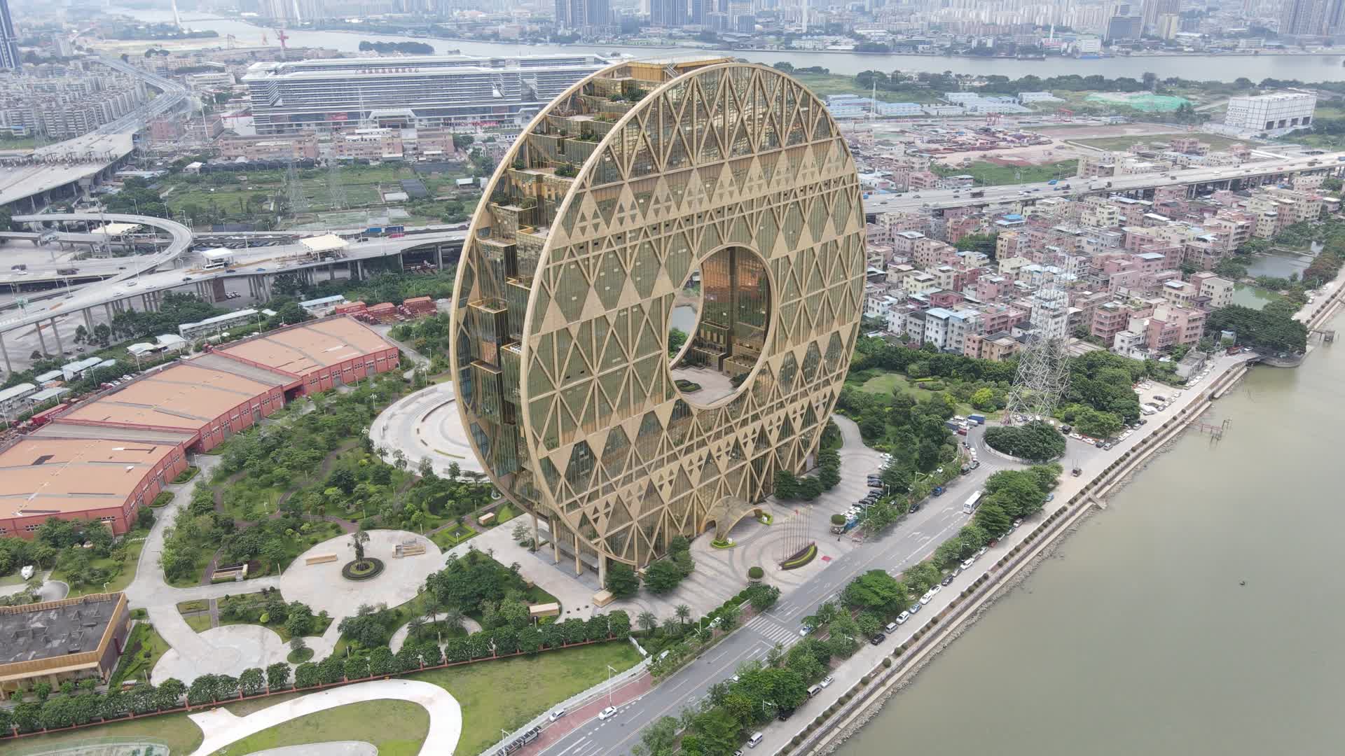 广州圆大厦广州城市地标建筑视频的预览图