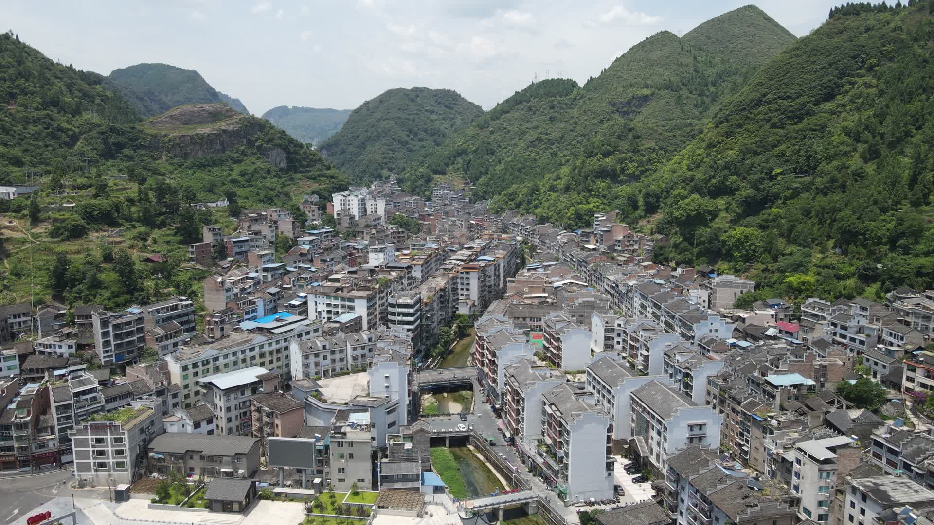 贵州少数民族特色建筑视频的预览图