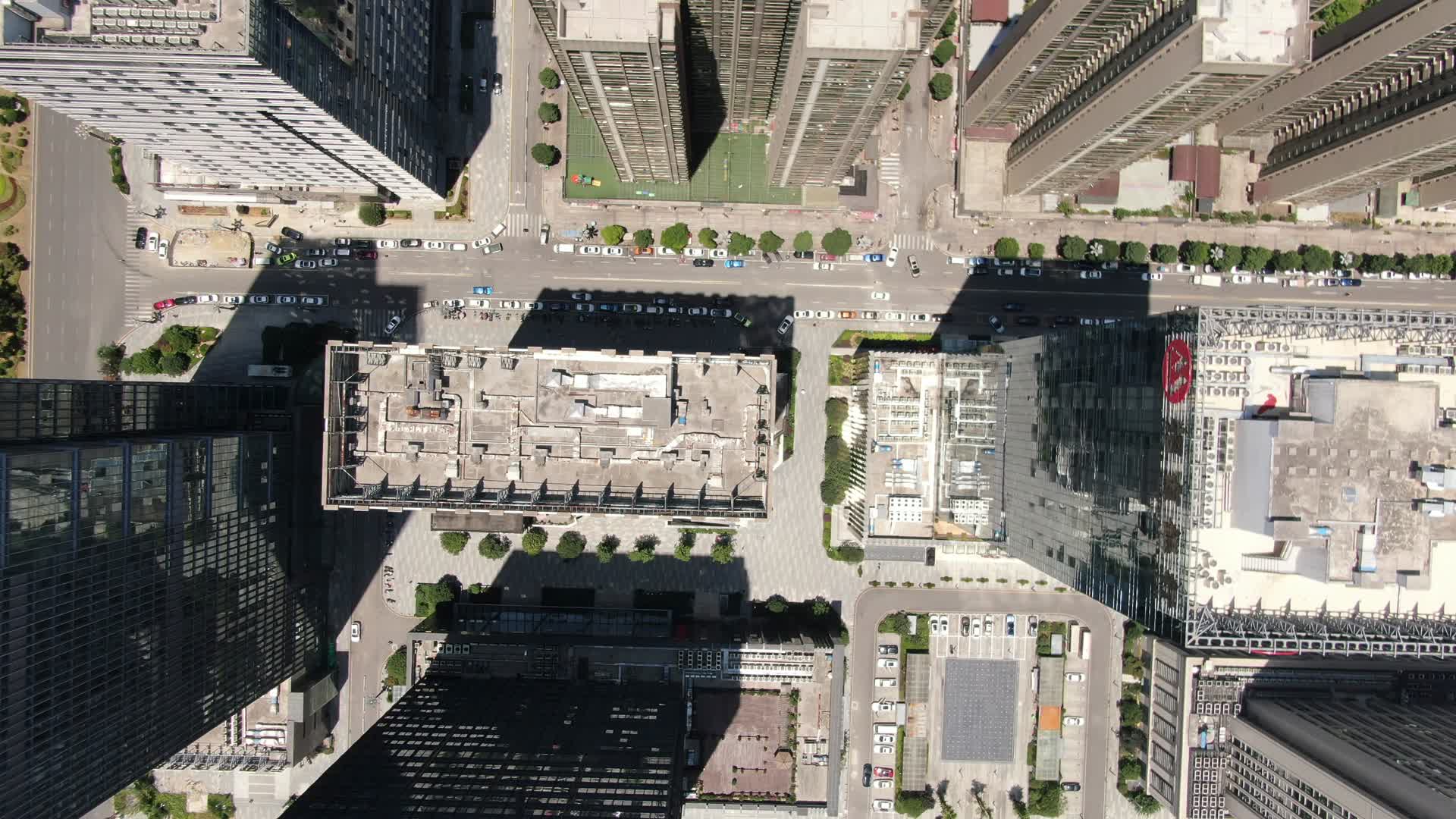 俯拍城市高楼视频的预览图