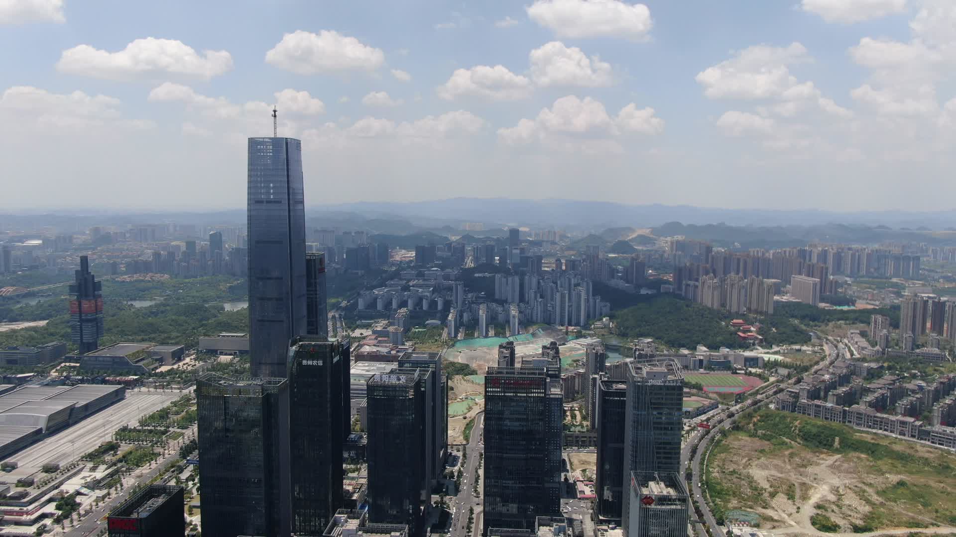 贵州贵阳金融城商务建筑航拍视频的预览图
