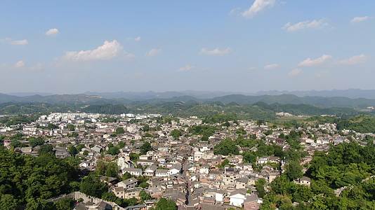 航拍贵州青岩古镇5A景区全景视频的预览图