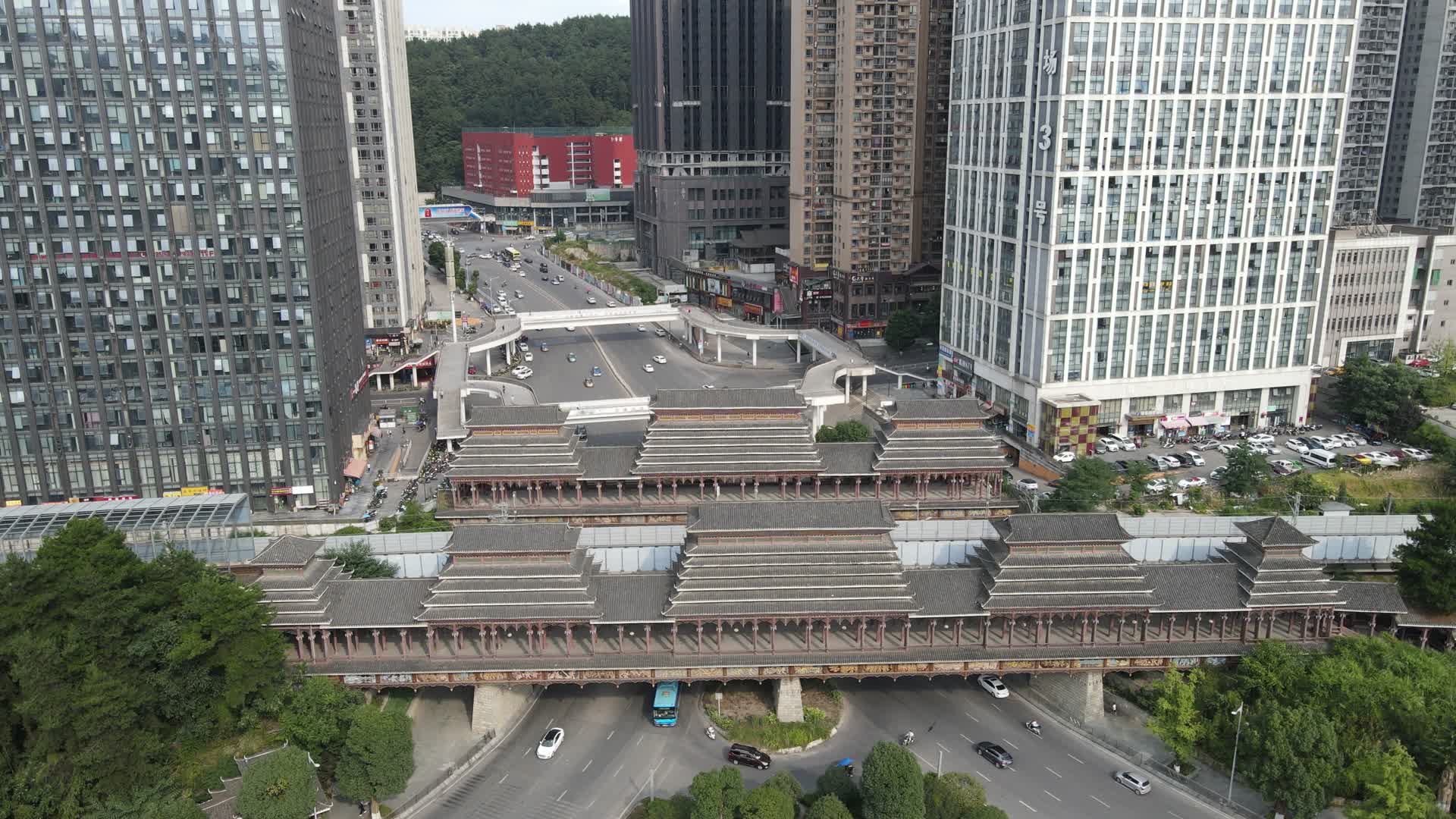 贵州苗族特色建筑风雨桥航拍视频的预览图
