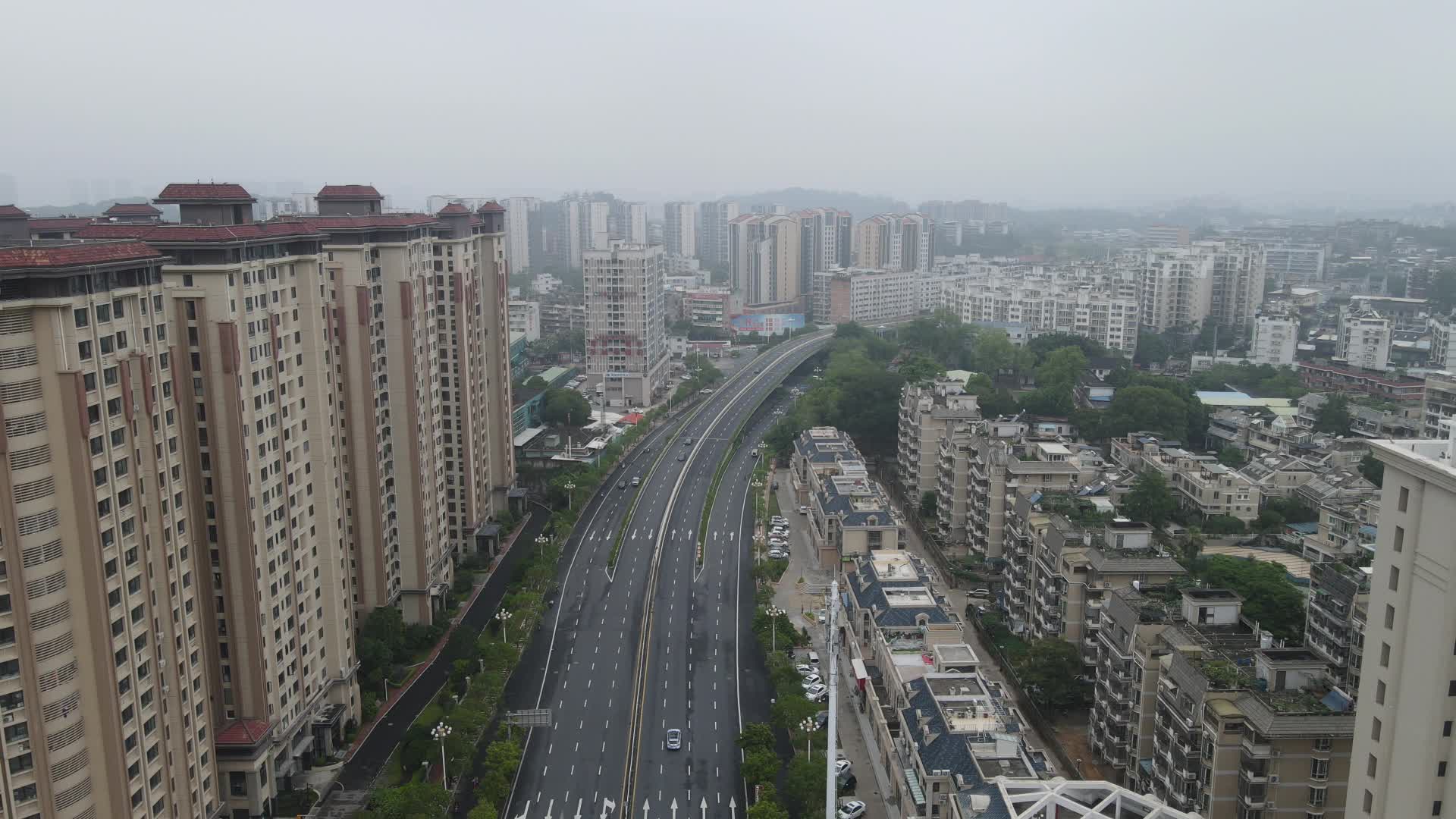 福建漳州城市交通航拍视频视频的预览图