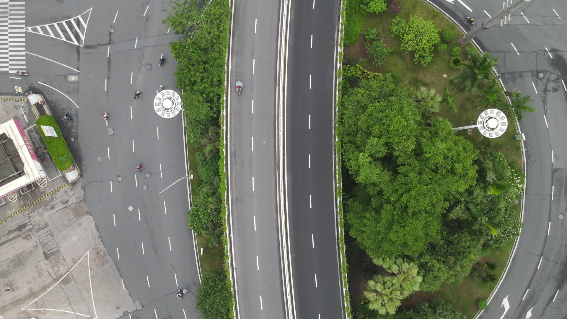 福建漳州城市交通航拍视频视频的预览图