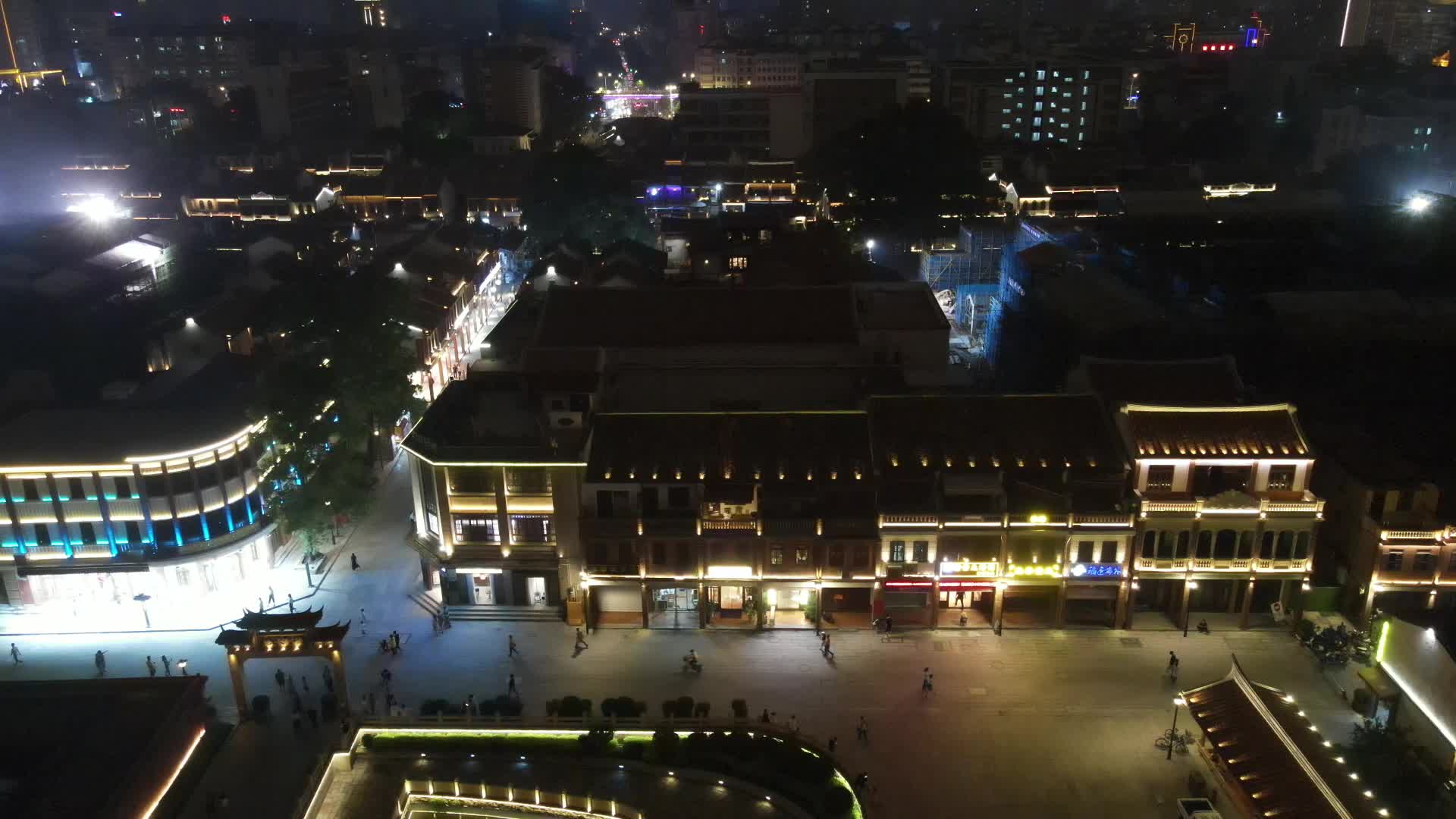 福建漳州古城夜景灯光著名旅游景点航拍视频的预览图
