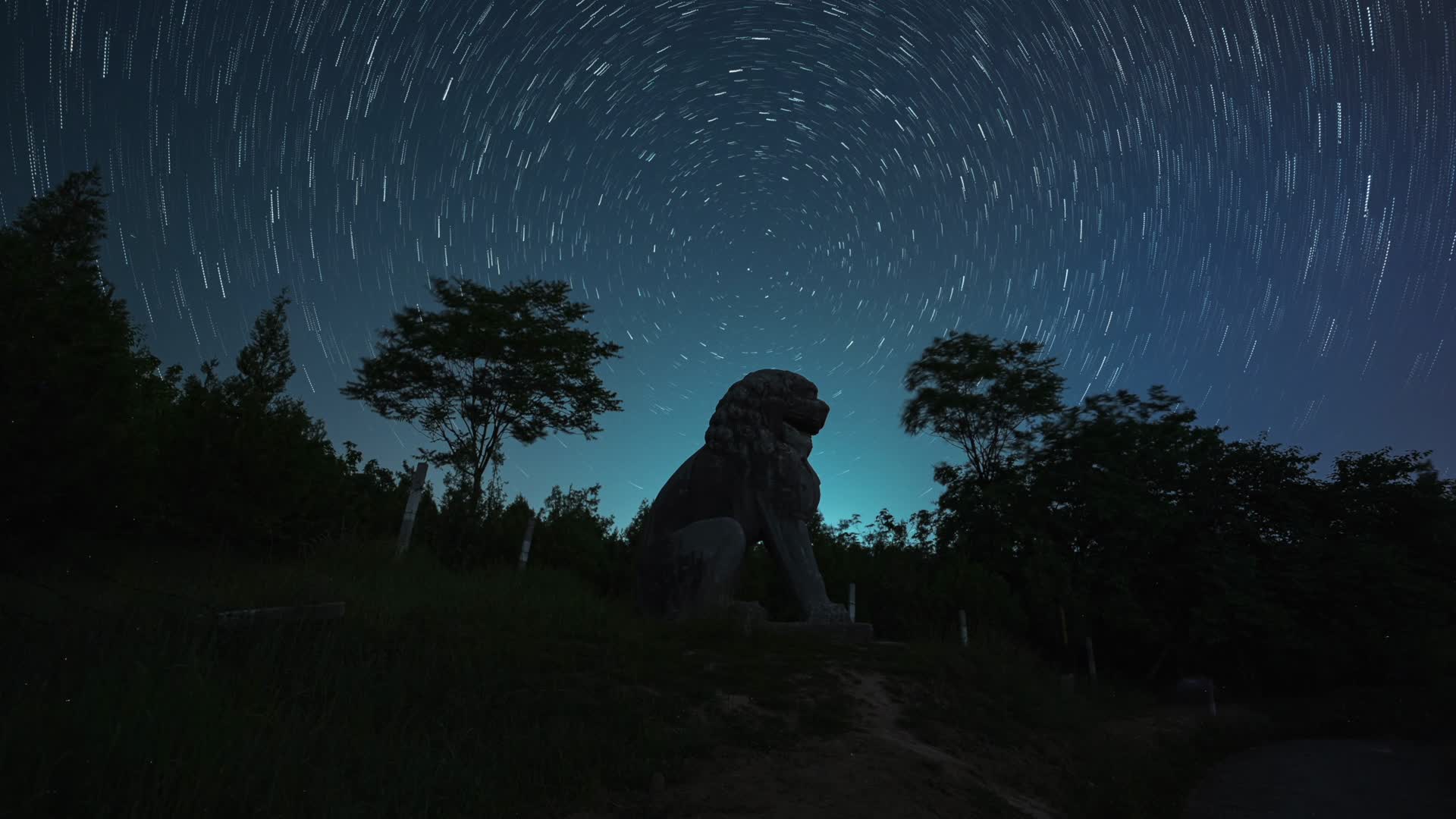 西安咸阳乾陵星轨视频的预览图