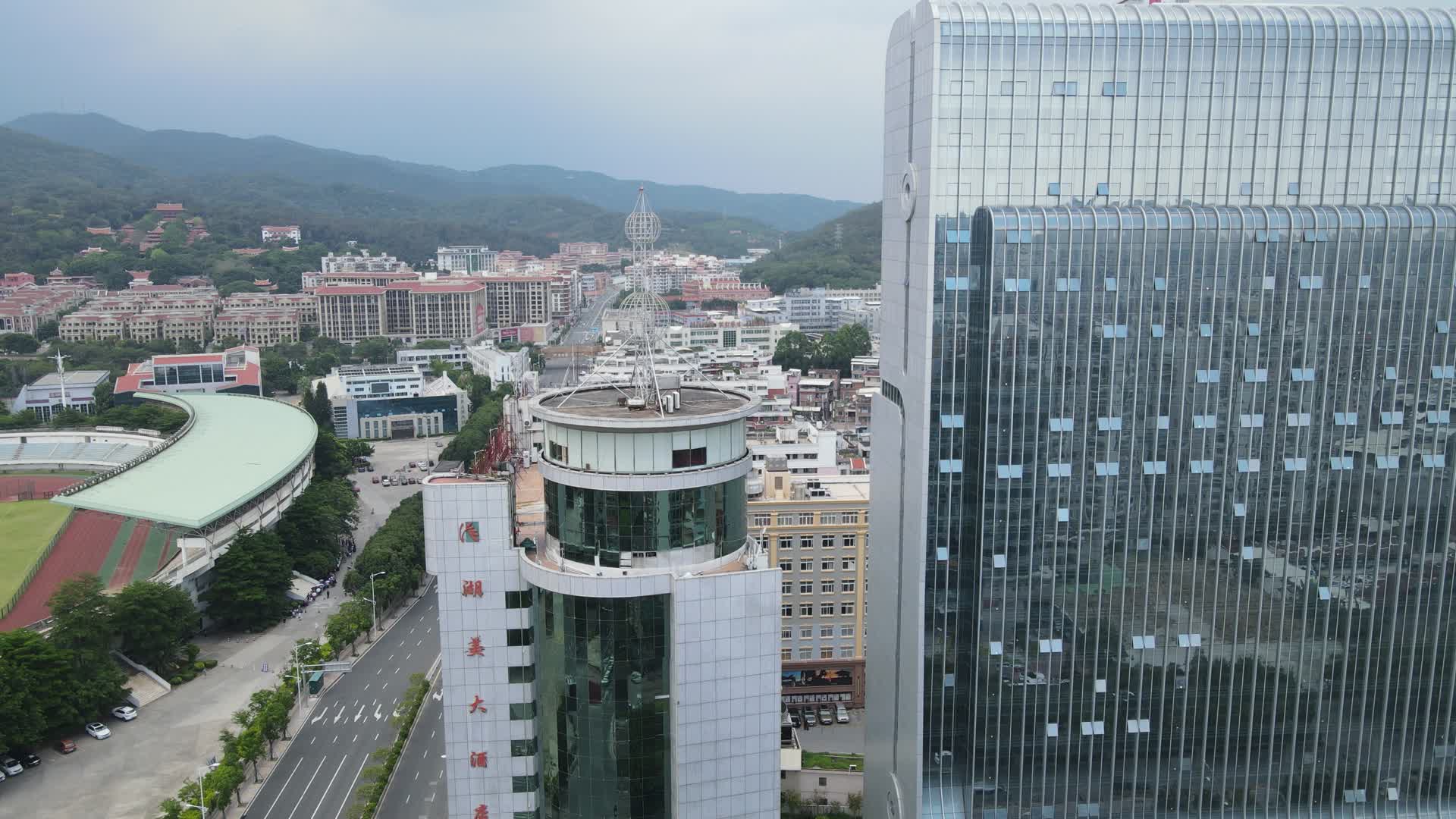 福建泉州金鑫国际中心商务建筑航拍视频视频的预览图