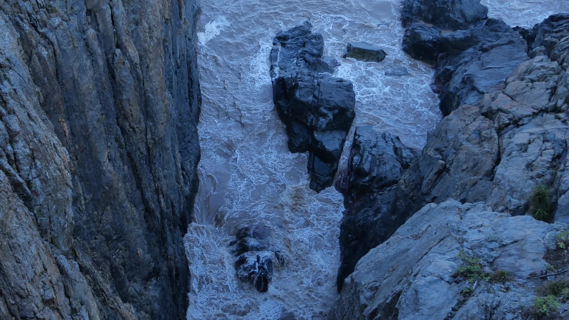 浙江普陀山梵音洞海边景色视频的预览图