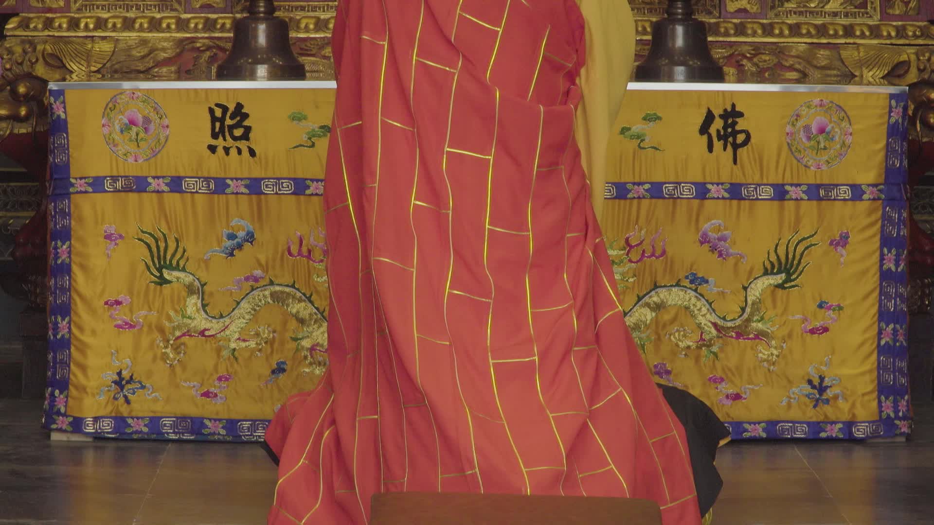 1080P寺庙佛教文化僧人念经视频的预览图