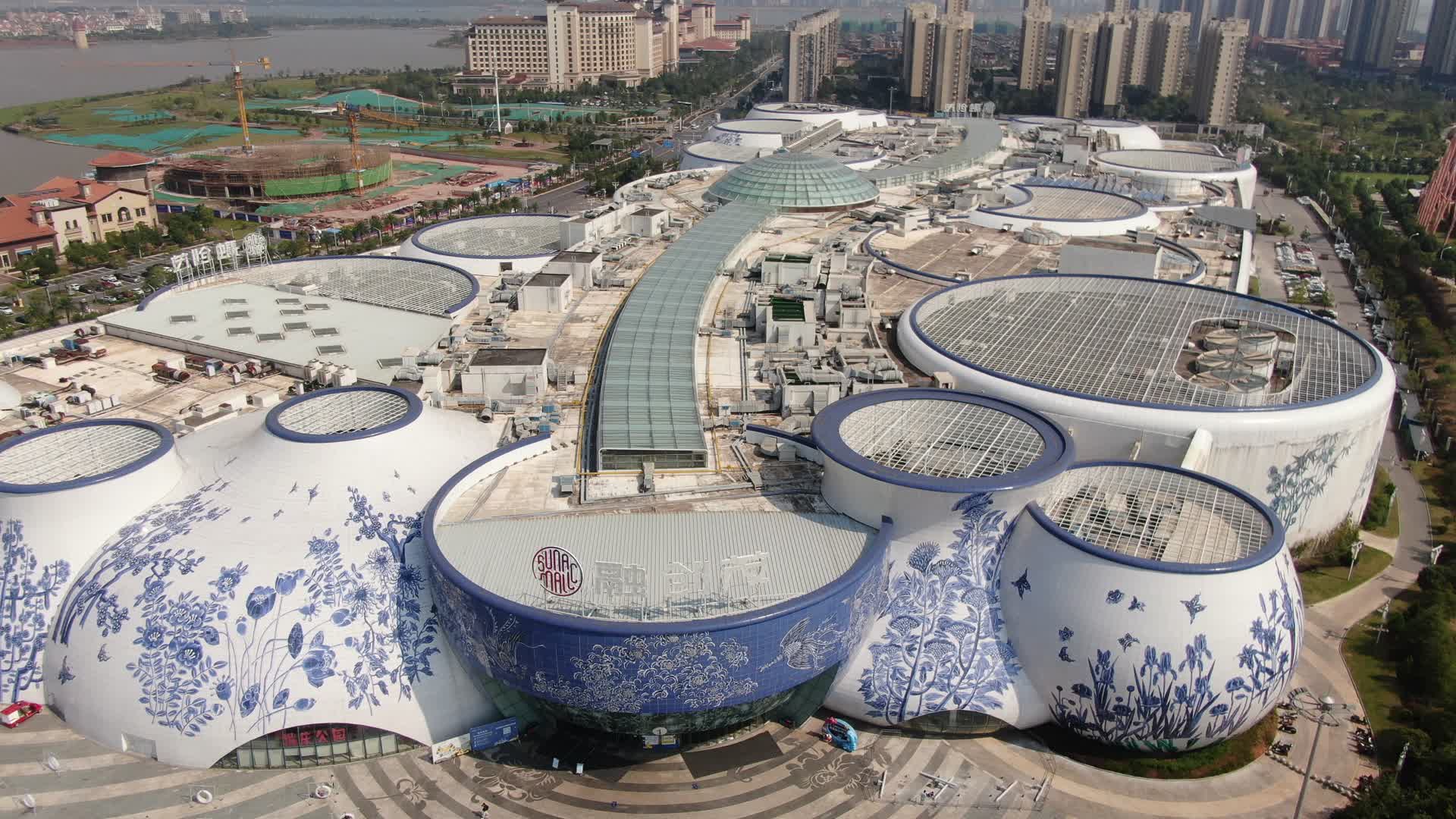 江西南昌青花瓷地标建筑航拍视频的预览图