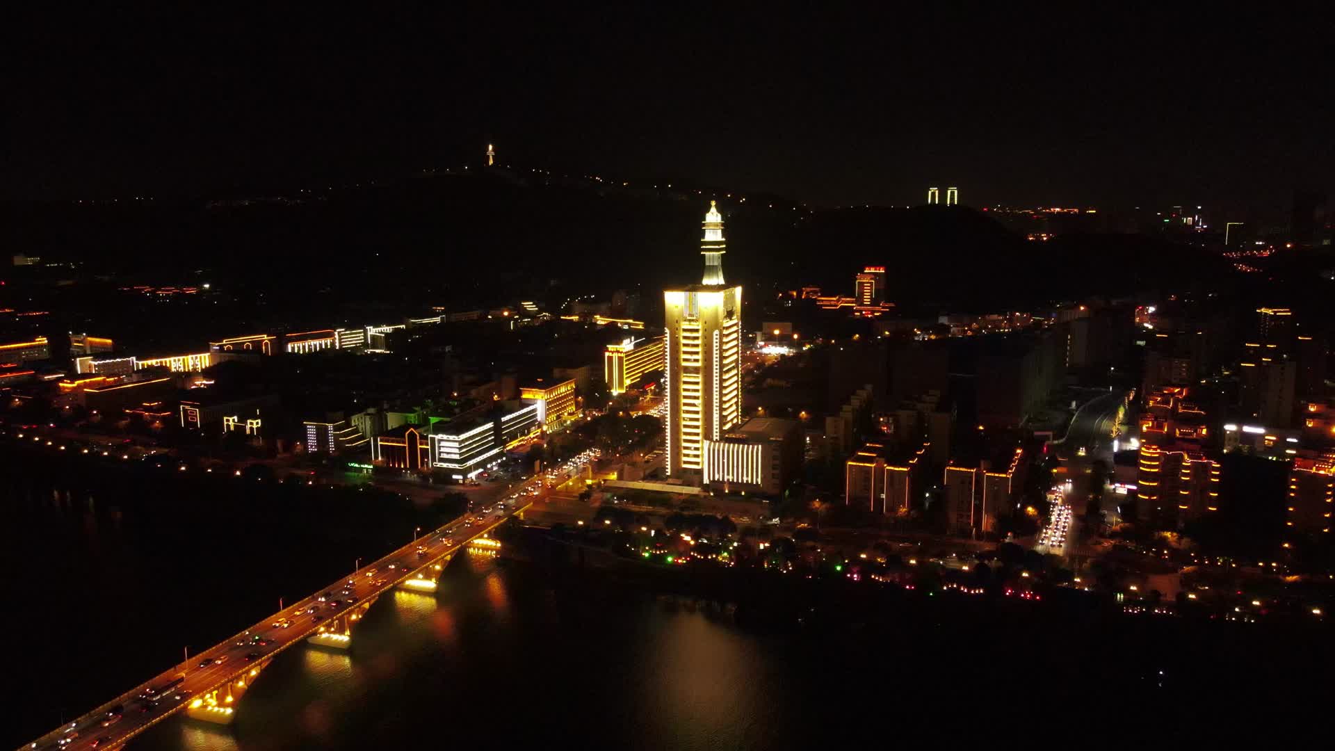 4K航拍湖南长沙河西城市夜景视频的预览图