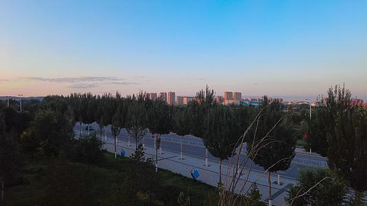 内蒙古锡林浩特城市日出清晨4k拍摄视频视频的预览图