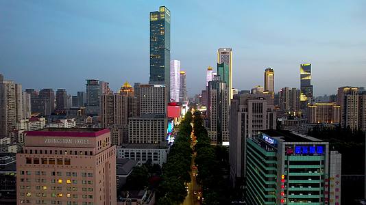 4k航拍南京商务CBD新街口商圈视频的预览图