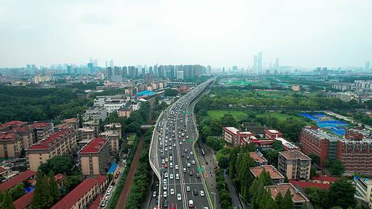 4k航拍南京双桥门高架交通枢纽视频的预览图