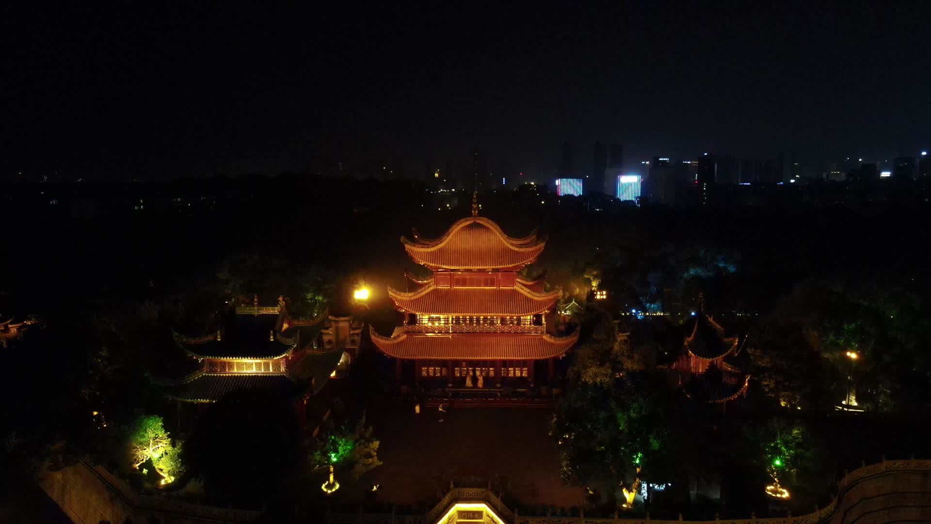 航拍湖南岳阳岳阳楼5A景区夜景视频的预览图