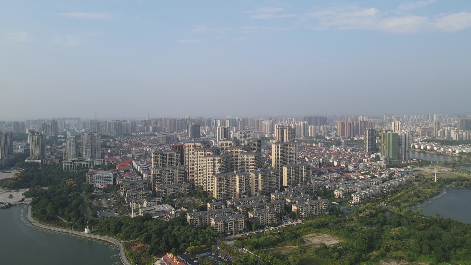 湖南岳阳城市建设航拍视频视频的预览图
