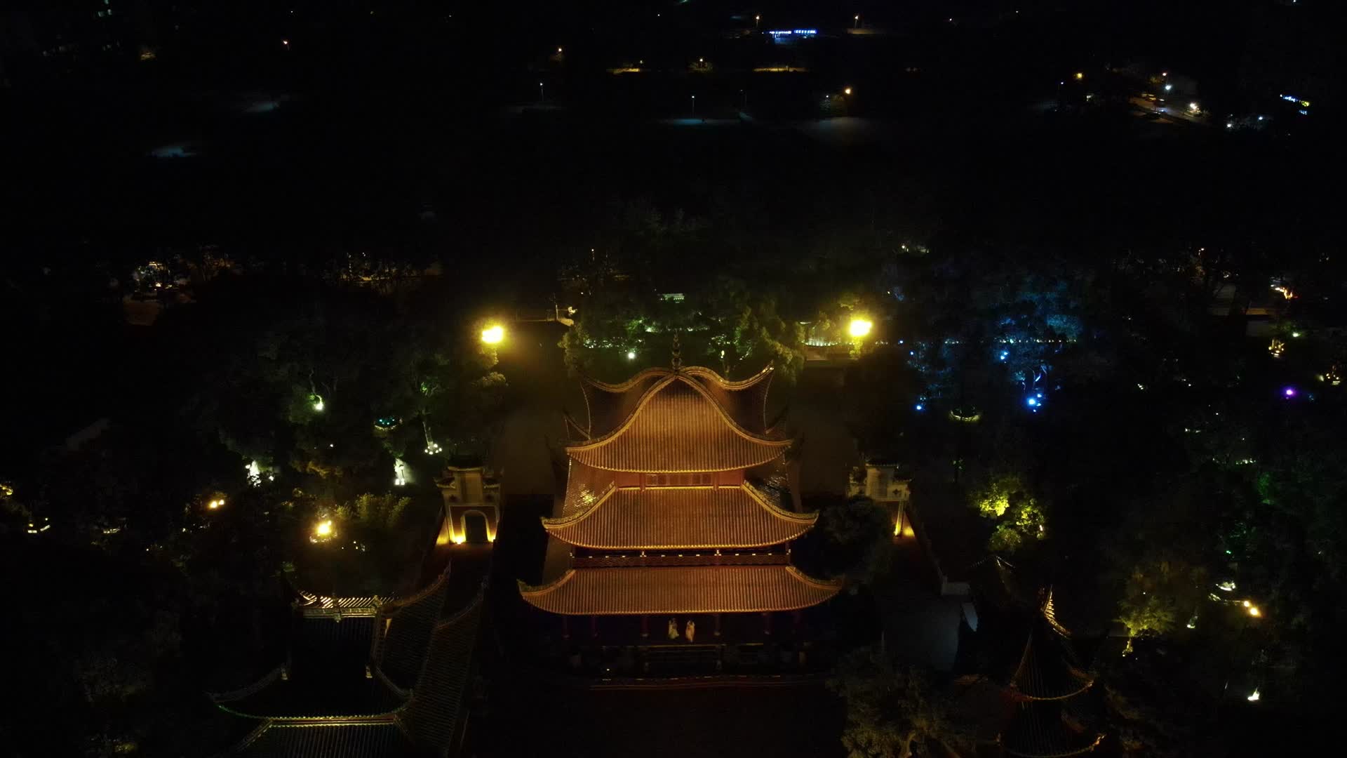 湖南岳阳岳阳楼5A景区夜景灯光航拍视频的预览图