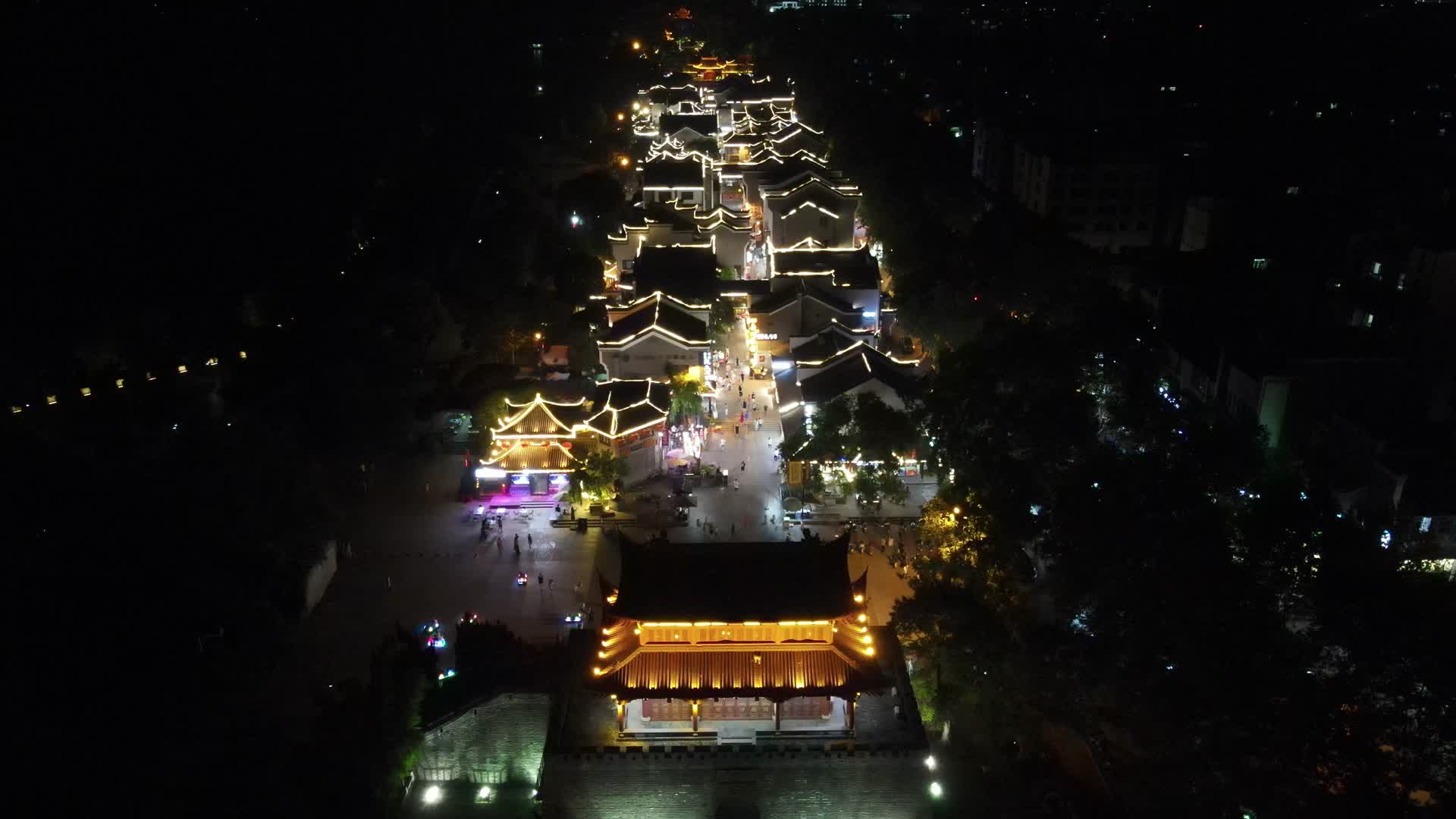 湖南岳阳汴河街夜景灯光航拍视频的预览图