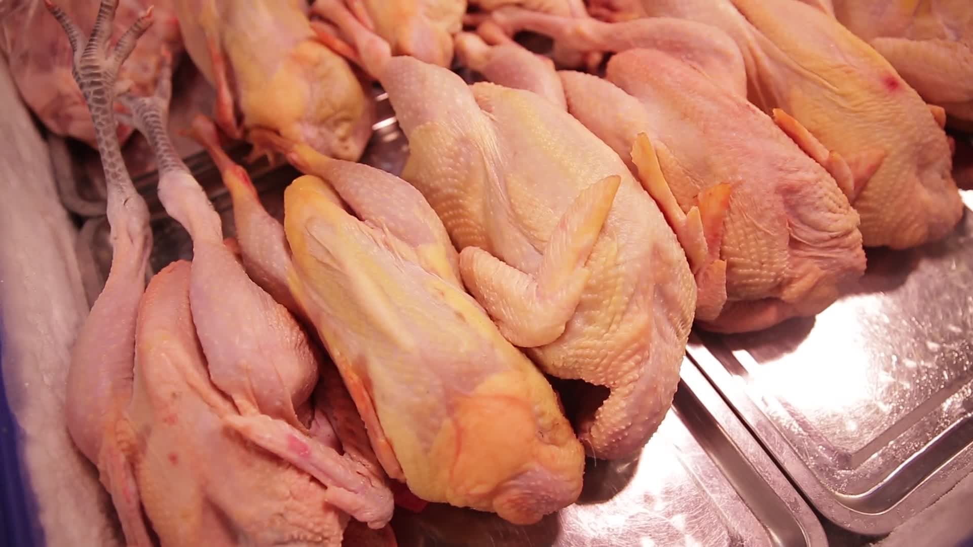 市场超市售卖整鸡视频的预览图
