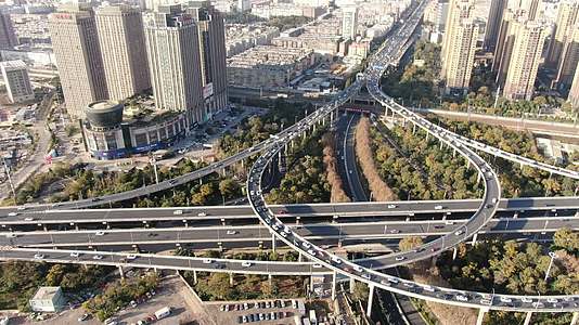 云南昆明城市高架立交航拍视频的预览图