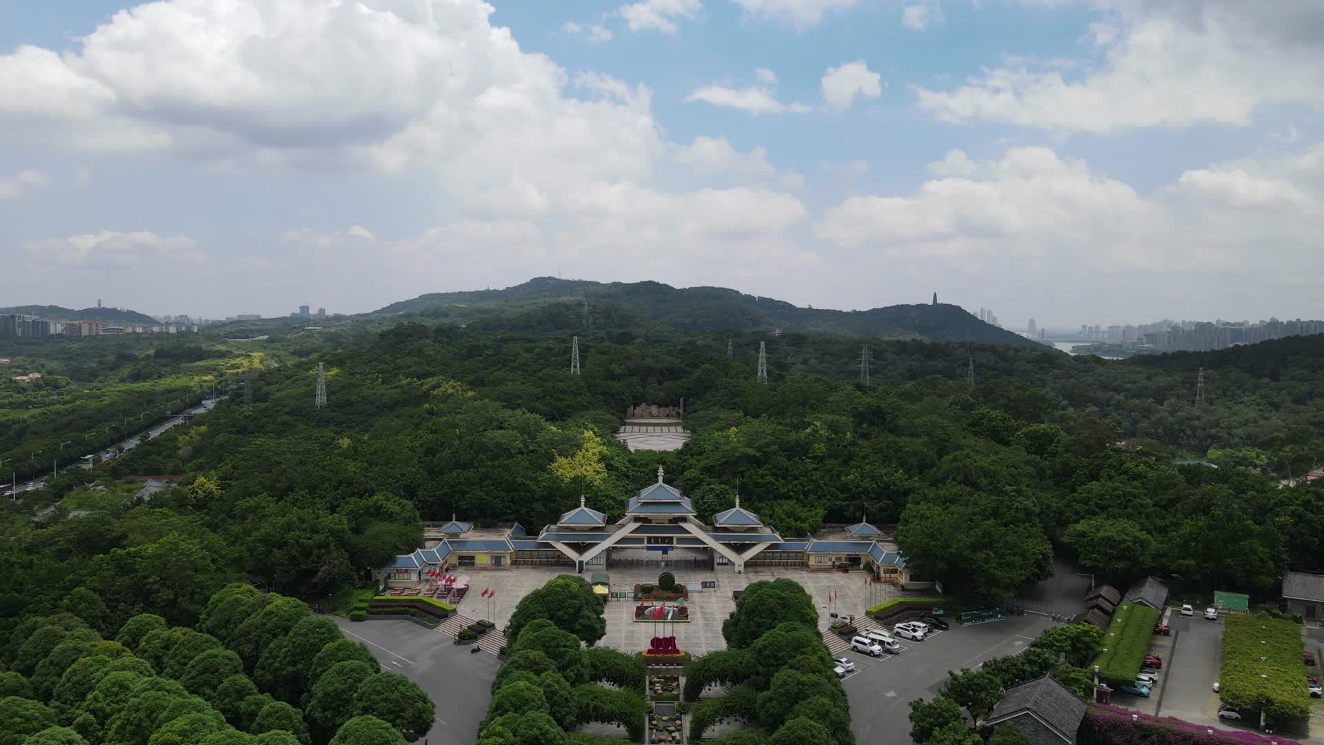 广西南宁青秀山5A景区航拍视频的预览图