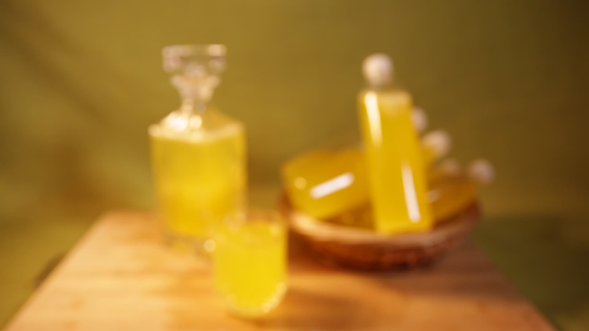 橘子菠萝果汁视频的预览图