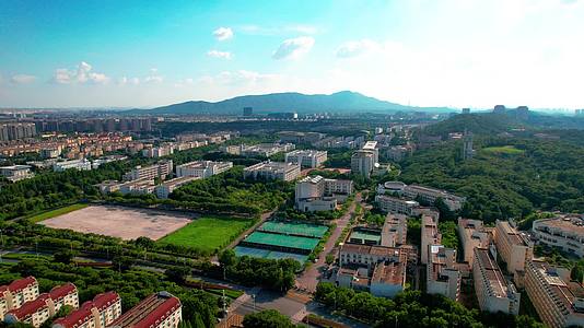 4k航拍南京仙林南京师范大学校园环境视频的预览图