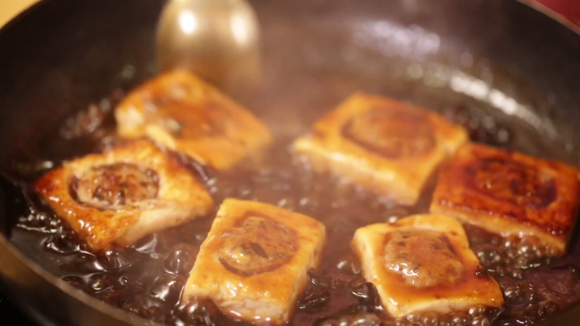 肉馅酿豆腐视频的预览图