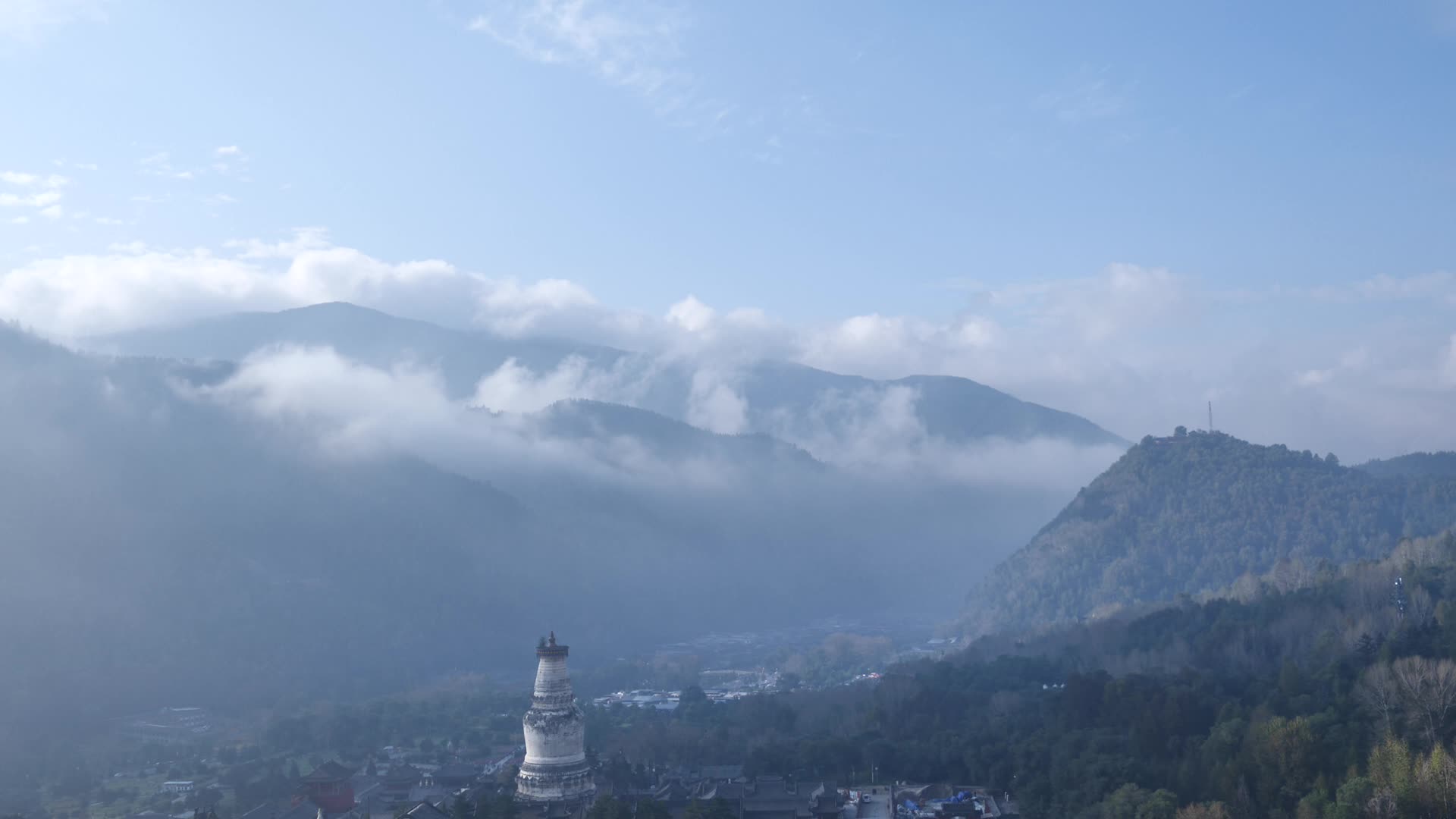 山西五台山菩萨顶建筑风景视频的预览图
