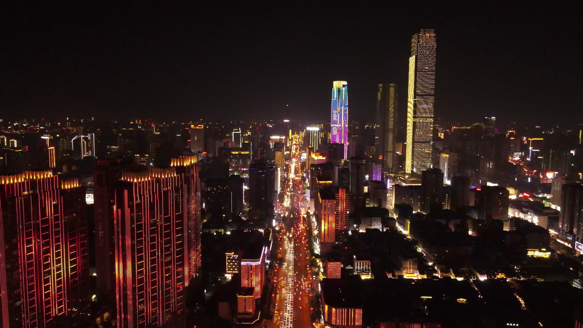 湖南长沙五一大道交通城市夜景灯光秀航拍视频的预览图
