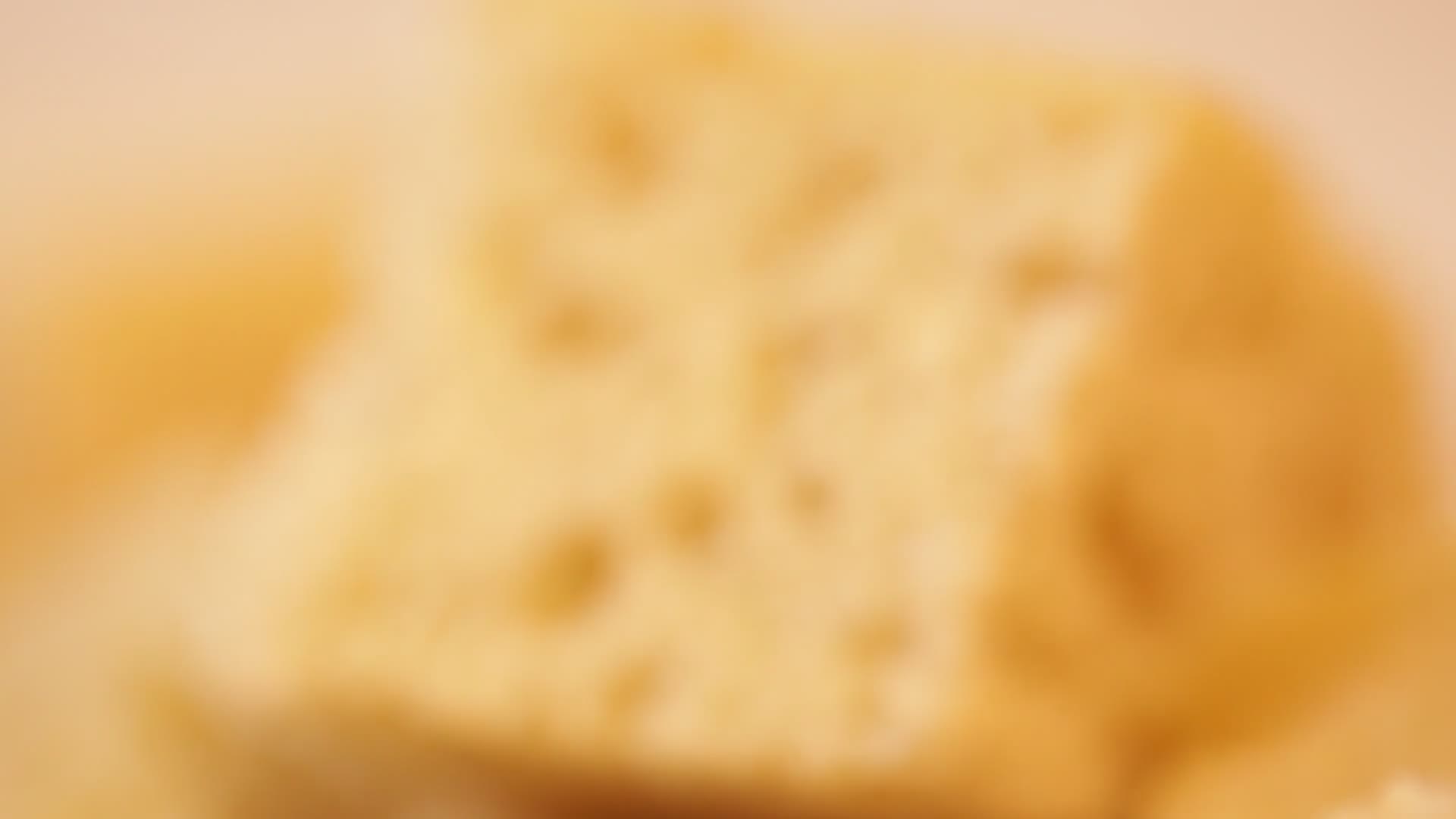 蜂窝面筋烤麸视频的预览图