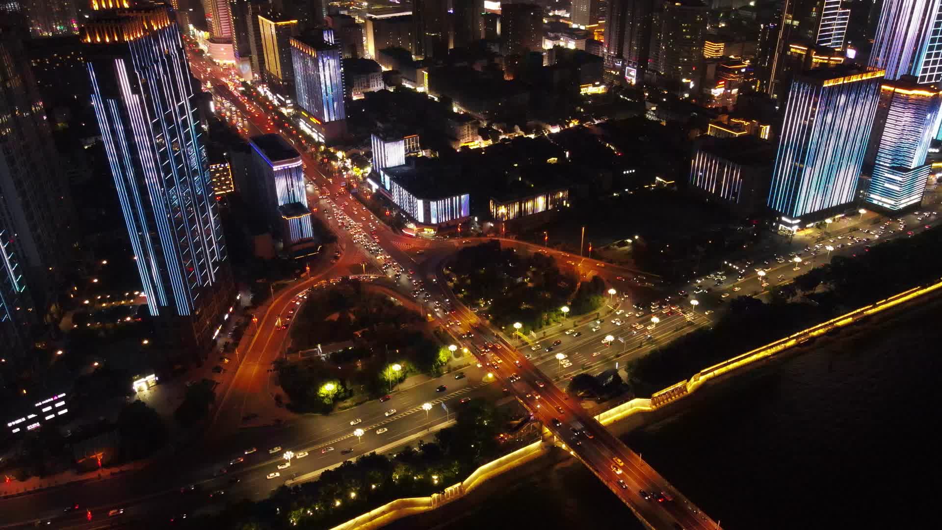 4K航拍长沙交通夜景车水马龙视频的预览图