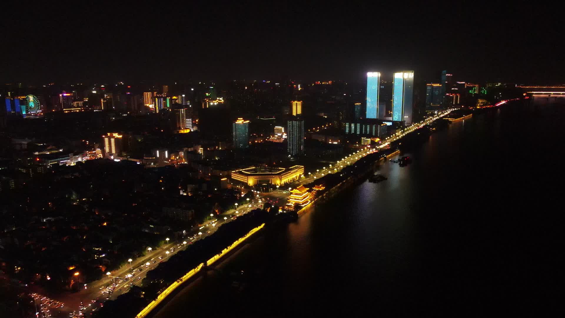 4K航拍湖南长沙湘江路夜景视频的预览图