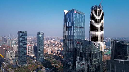 4K航拍江苏省南京市河西CBD金融商务中心视频的预览图