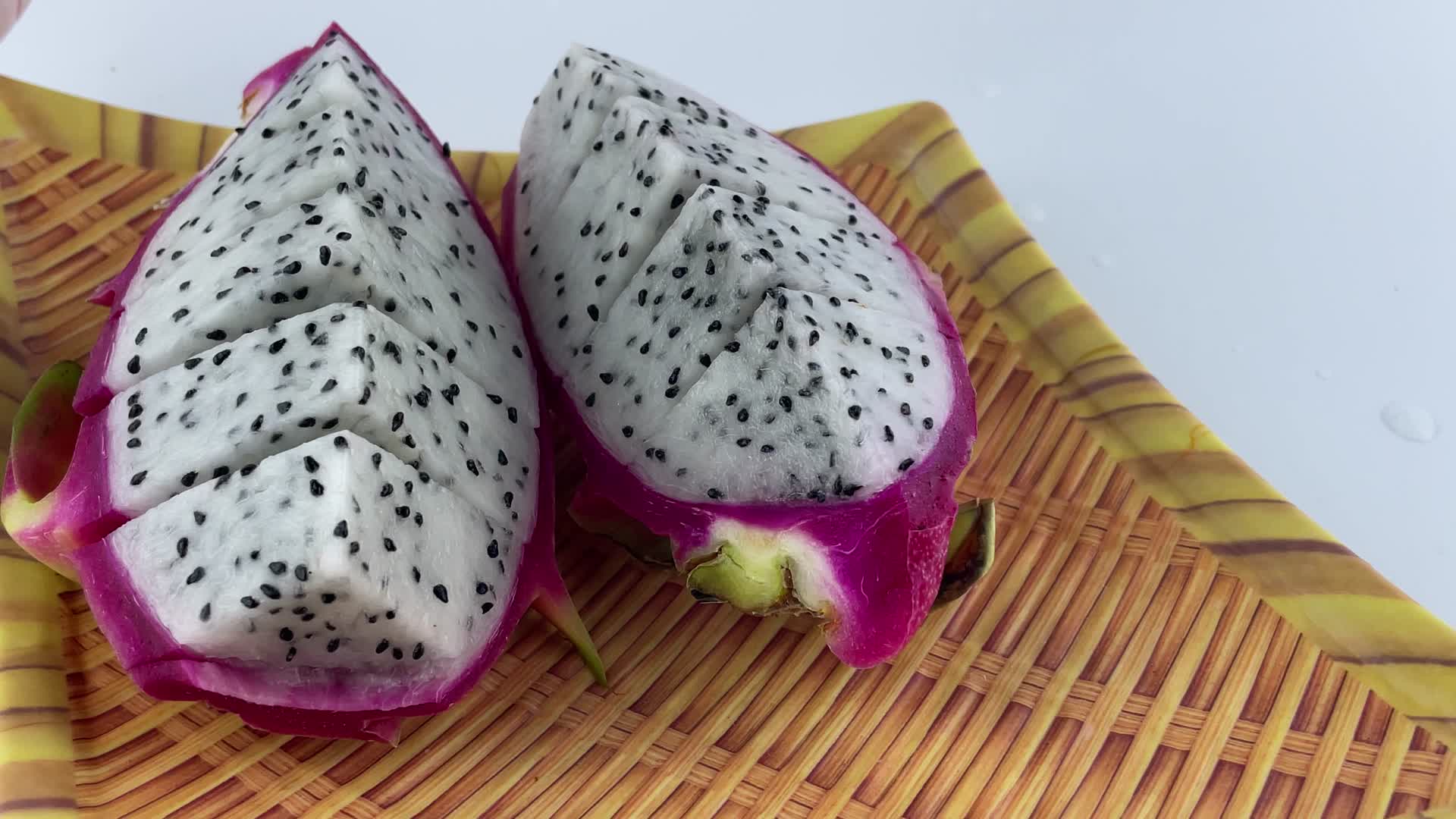 营养丰富的水果火龙果4K实拍视频视频的预览图