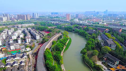 4K航拍南京地标秦淮河视频的预览图