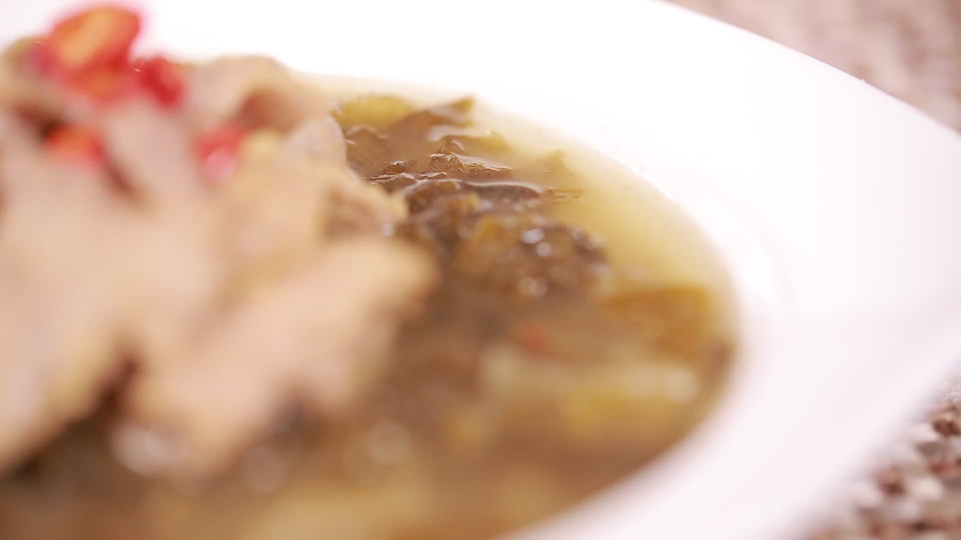 下饭菜酸菜牛肉视频的预览图